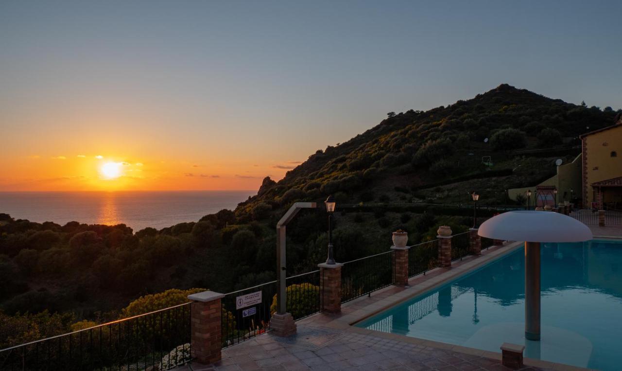 Il Blu Tanca Piras Villa Nebida Eksteriør billede